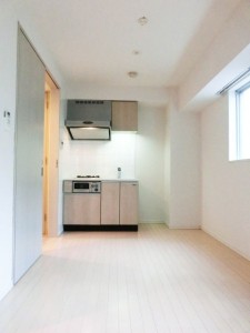 室内　キッチン側