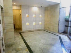 エントランス・エレベーター前